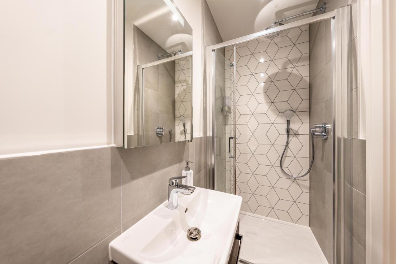 Cozy Apartments - Free Wifi And Parking Onsite Feltham Eksteriør billede