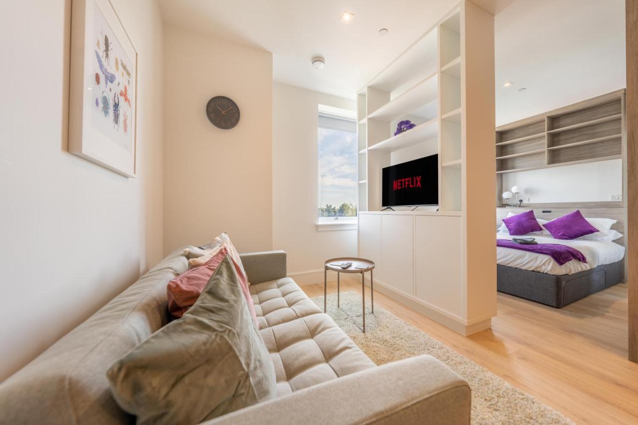 Cozy Apartments - Free Wifi And Parking Onsite Feltham Eksteriør billede